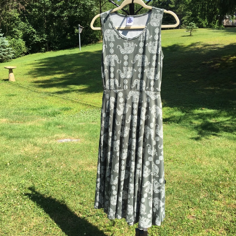 Agnes & Dora. Size small green elephant dress